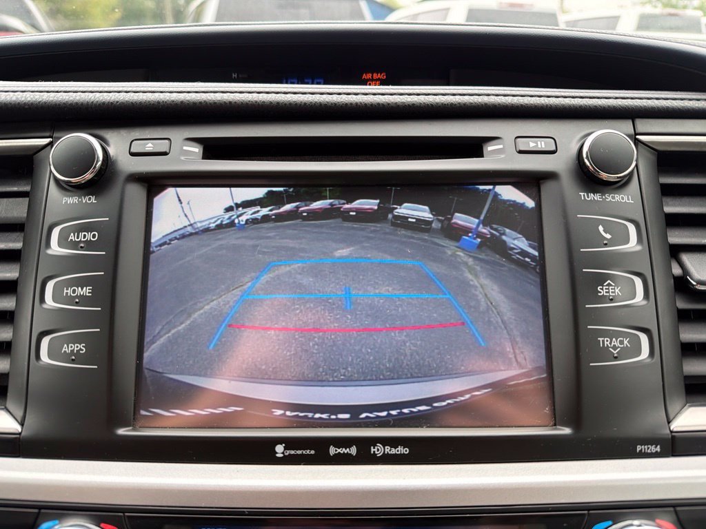 Used 2016 Toyota Highlander Plus AWD/4WD image 18