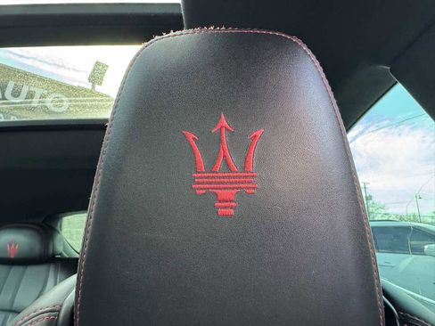 Used 2018 Maserati Levante GranSport image 25