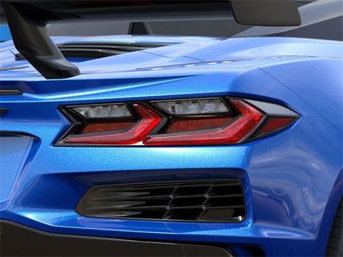 New 2026 Chevrolet Corvette ZR1 w/ ZR1 Carbon Fiber Aero Package image 12