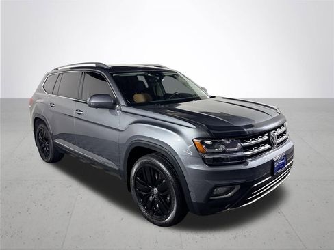 Used 2019 Volkswagen Atlas SEL Premium image 4