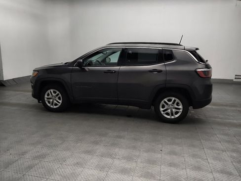 Used 2019 Jeep Compass Sport FWD image 3