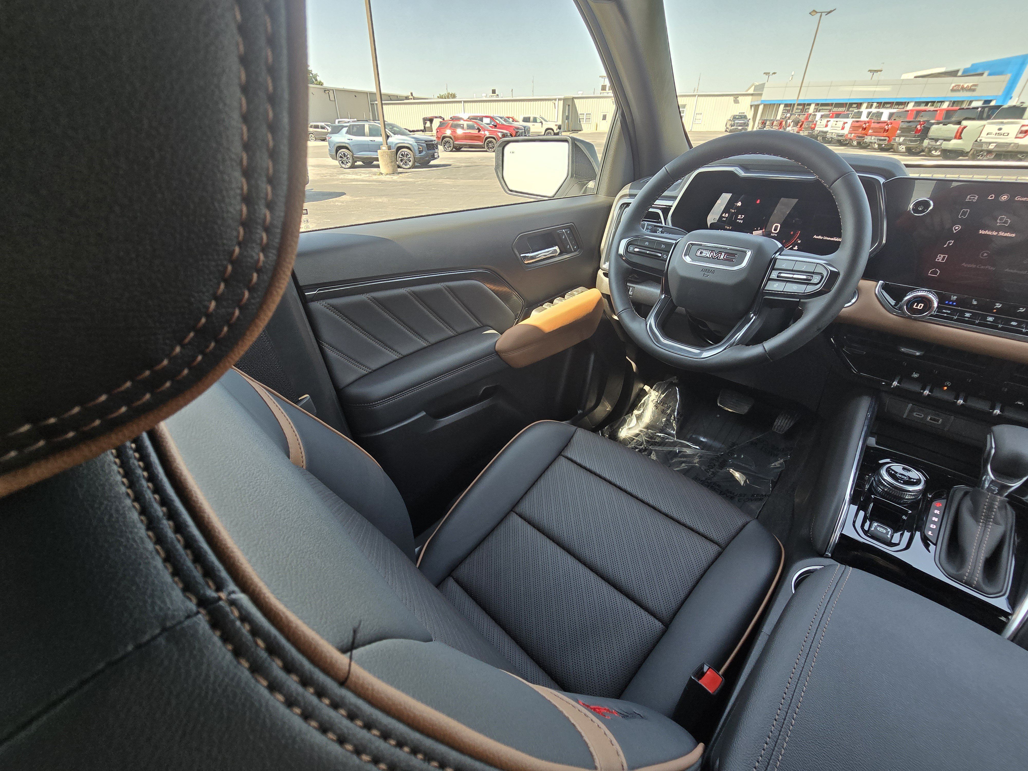 New 2026 GMC Canyon AT4 w/ Technology Plus Package AWD/4WD image 19