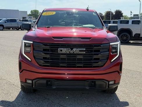 Used 2023 GMC Sierra 1500 Elevation w/ LPO, Elevation Black Package AWD/4WD image 3