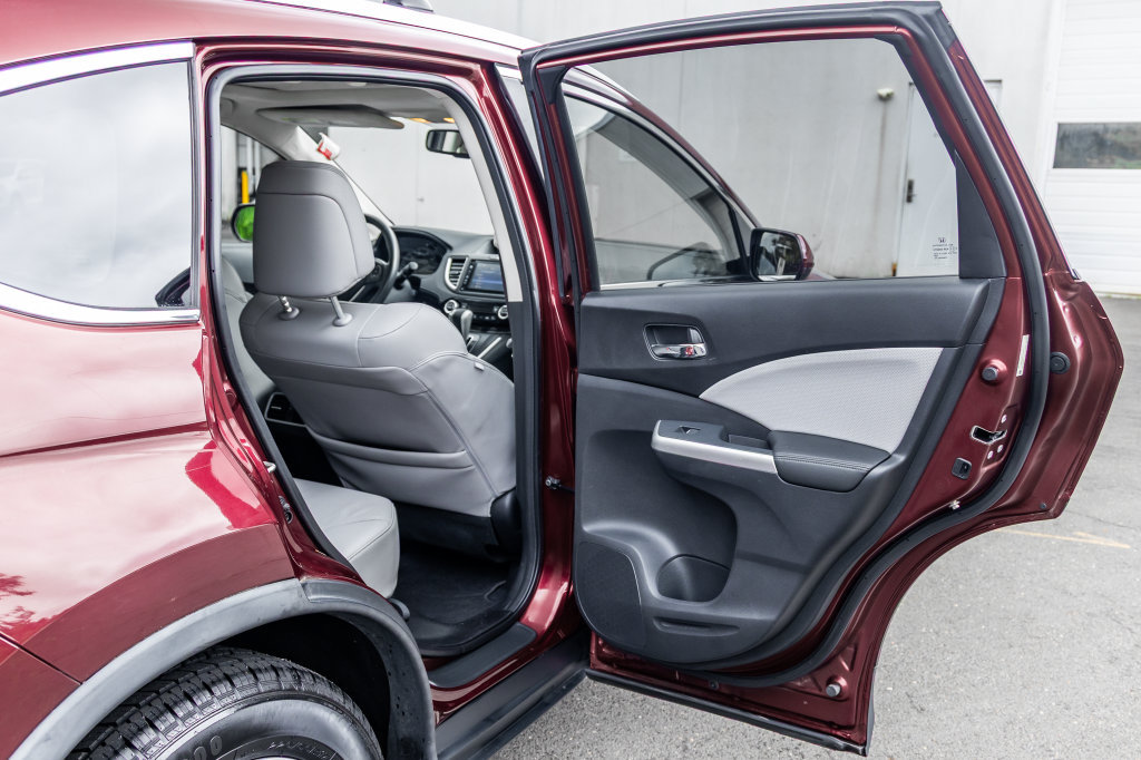 Used 2015 Honda CR-V EX-L image 18