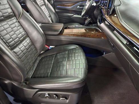 Used 2021 Cadillac Escalade Premium Luxury Platinum image 22