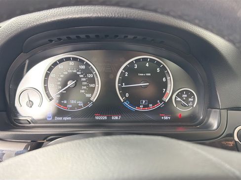 Used 2013 BMW 528i Sedan image 11