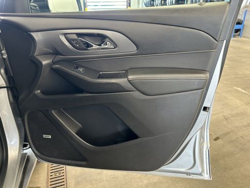 Used 2021 Chevrolet Traverse Premier w/ LPO, Blackout Package image 20