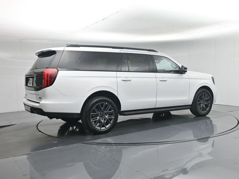 New 2026 Ford Expedition Max Platinum image 31