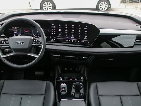 Used 2025 Audi Q6 e-tron Premium w/ Convenience Package image 12