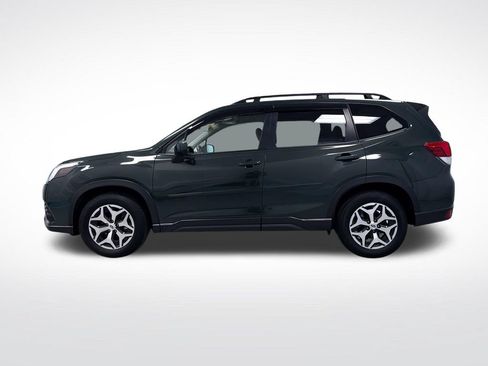 Used 2024 Subaru Forester Premium AWD/4WD image 10