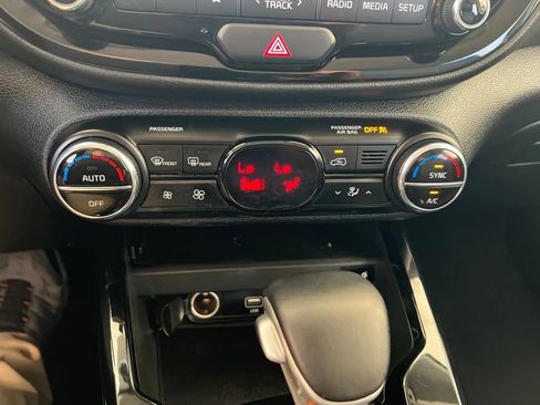 Used 2020 Kia Soul EX w/ Option Group 015 FWD image 50