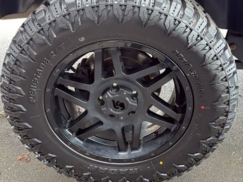 Used 2017 RAM 1500 Express image 35