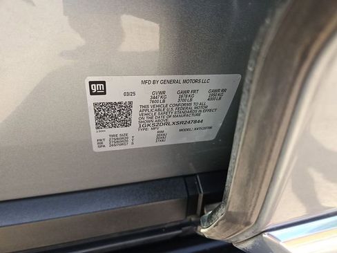 Used 2025 GMC Yukon Denali AWD/4WD image 32