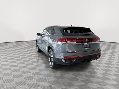 Used 2025 Volkswagen Atlas Cross Sport SE image 8