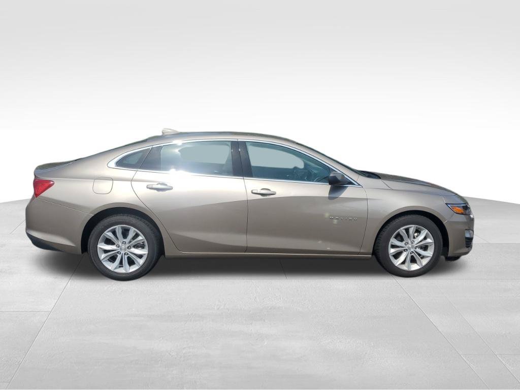 Used 2025 Chevrolet Malibu LT FWD image 7