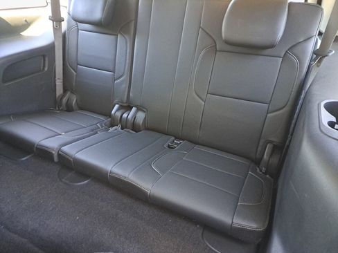 Used 2017 Chevrolet Tahoe Premier AWD/4WD image 12