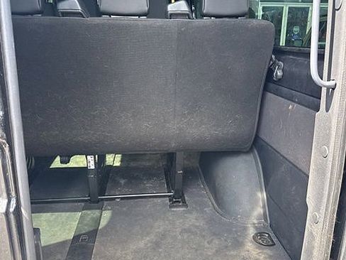 Used 2025 Mercedes-Benz Sprinter 2500 image 8