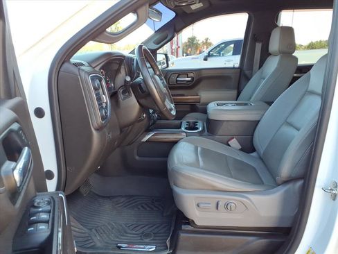 Used 2021 Chevrolet Silverado 1500 LT Trail Boss w/ Convenience Package II image 15