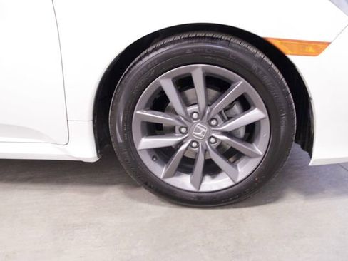 Used 2019 Honda Civic EX image 11