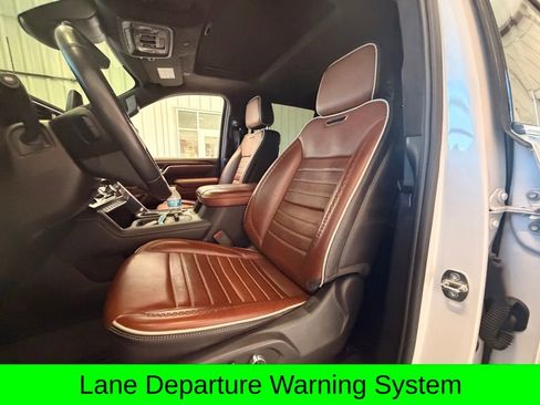 Used 2024 GMC Sierra 2500 Denali Ultimate image 10