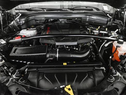 Used 2024 Alfa Romeo Stelvio AWD image 24