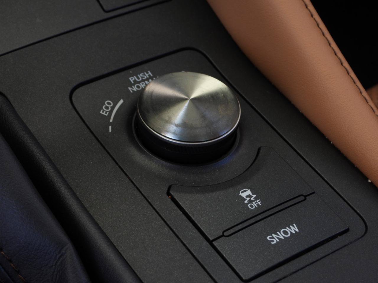 Used 2015 Lexus RC 350 w/ Navigation System Package RWD image 95