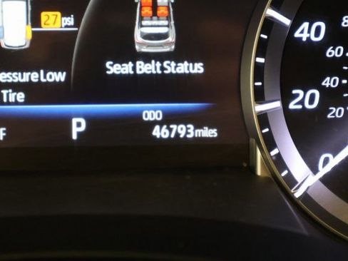 Used 2023 Toyota Highlander XLE FWD image 17