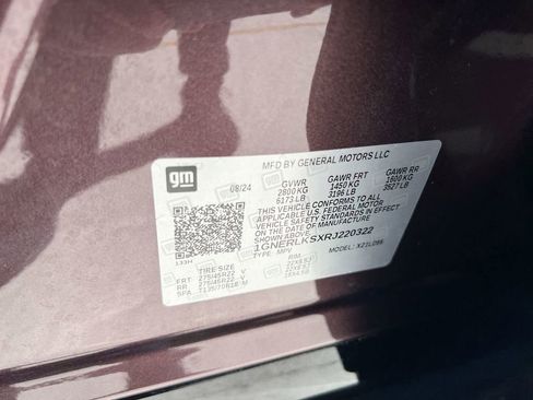 Used 2024 Chevrolet Traverse RS w/ LPO, Floor Liner Package FWD image 24