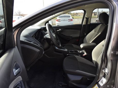 Used 2014 Ford Focus SE image 12