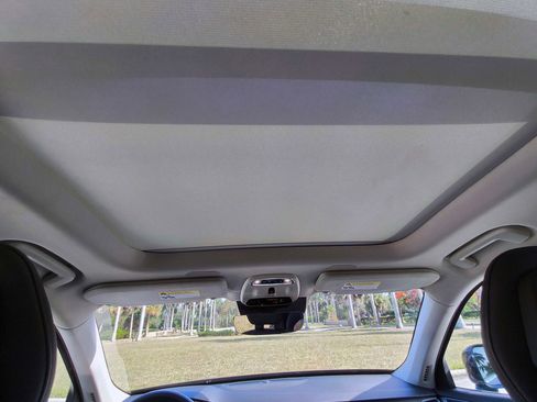 Used 2017 Volvo XC90 T5 Momentum w/ Vision Package FWD image 25