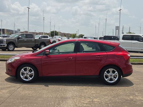 Used 2014 Ford Focus SE FWD image 7