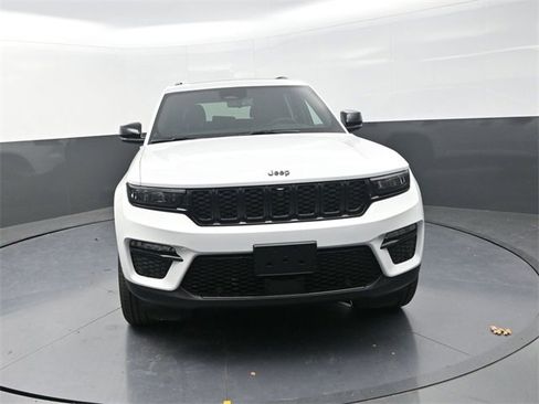 New 2025 Jeep Grand Cherokee Limited image 2