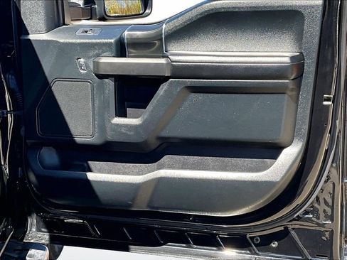 Used 2019 Ford F150 XLT w/ Equipment Group 302A Luxury AWD/4WD image 26
