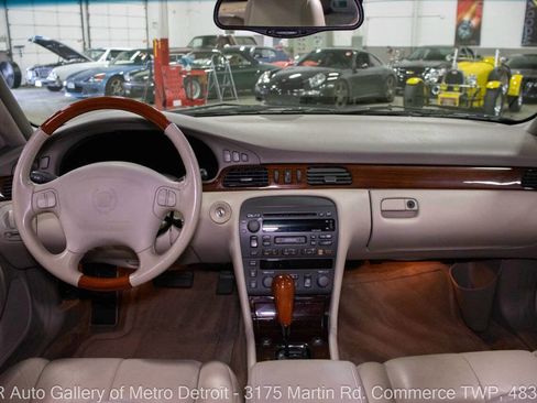 Used 1999 Cadillac Seville STS w/ Convenience Pkg image 16
