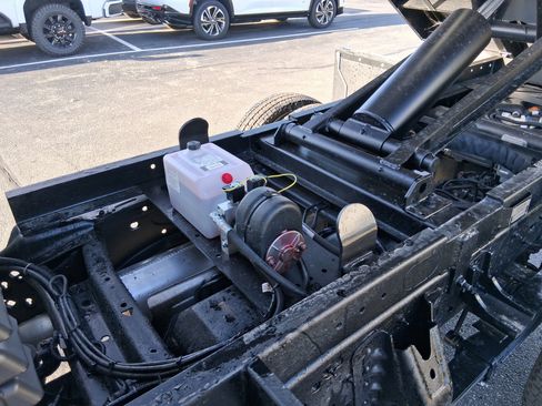 New 2025 GMC Sierra 3500 Pro w/ Convenience Package image 13