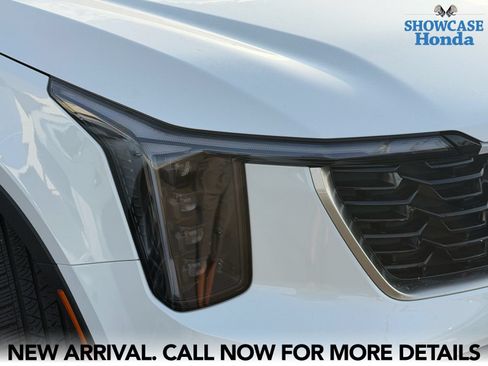 Used 2025 Kia Sorento EX w/ EX Panoramic Sunroof Package FWD image 9