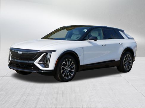Used 2026 Cadillac Lyriq Sport w/ LPO, Floor Liner Package AWD/4WD image 3