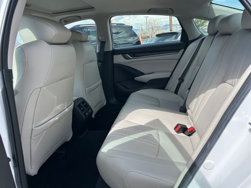 Used 2022 Honda Accord Touring image 26