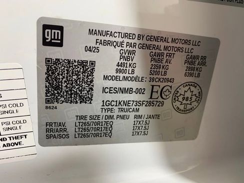 Used 2025 Chevrolet Silverado 2500 LT w/ Convenience Package image 38