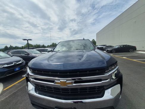 Used 2021 Chevrolet Silverado 1500 LT w/ All Star Edition Plus AWD/4WD image 2