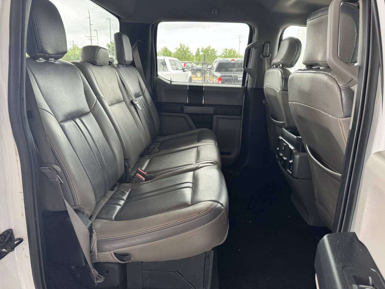 Used 2019 Ford F350 XLT AWD/4WD image 3