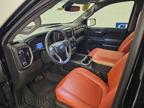 Used 2021 Chevrolet Silverado 1500 LT Trail Boss w/ Bed Protection Package image 11