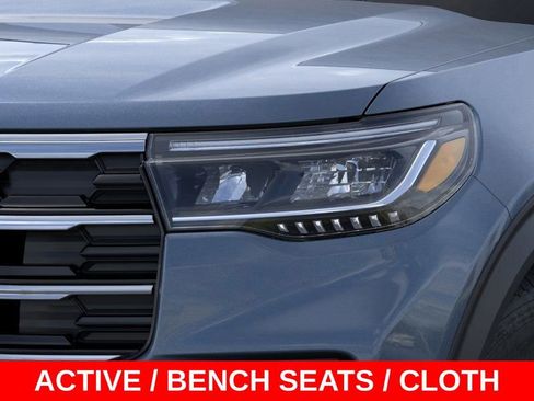 New 2025 Ford Explorer Active image 18