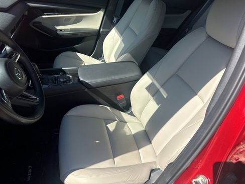 Used 2023 MAZDA MAZDA3 s image 10