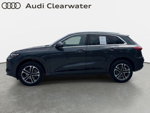Certified 2025 Audi Q5 Premium w/ Convenience Package AWD/4WD image 2