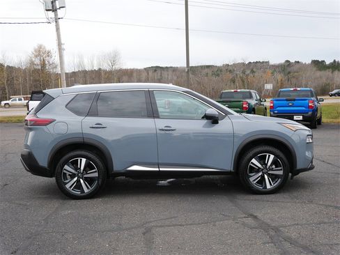 Used 2023 Nissan Rogue SL image 6