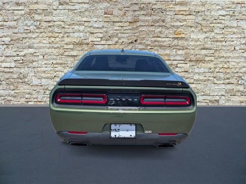 Used 2022 Dodge Challenger R/T Scat Pack RWD image 6