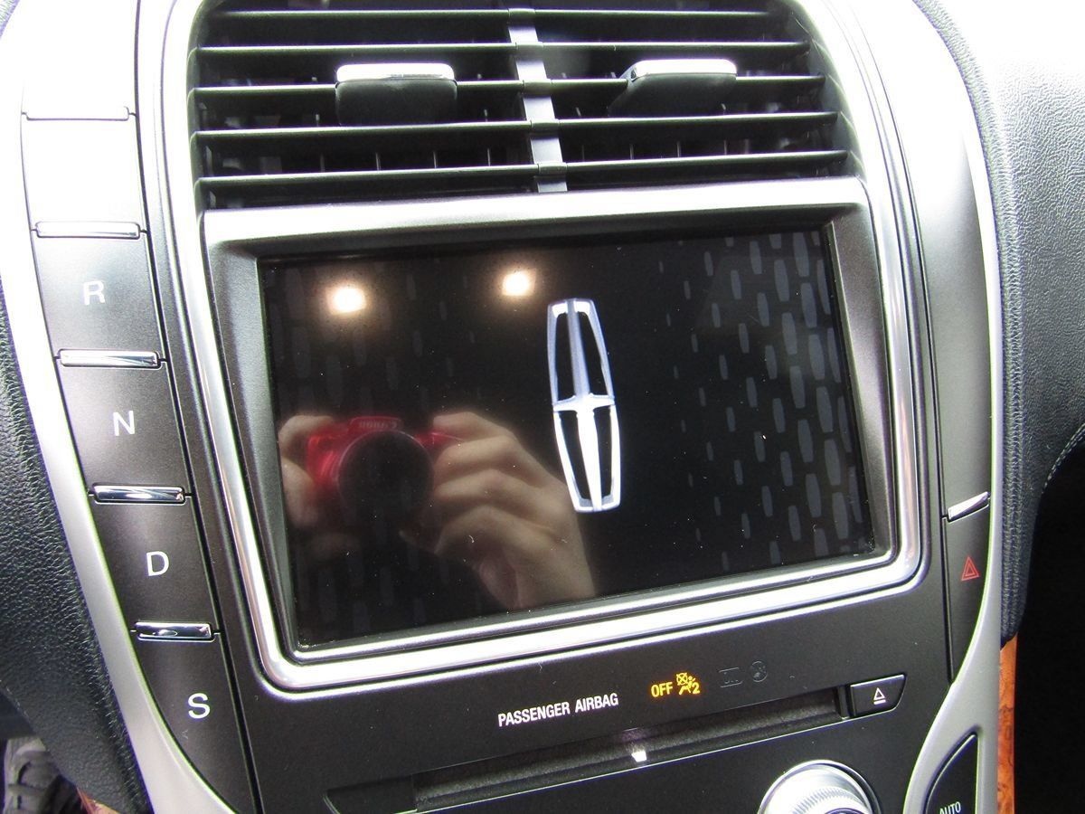Used 2018 Lincoln MKX Reserve w/ Lincoln MKX Climate Package AWD/4WD image 14