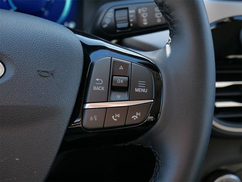 Certified 2022 Ford Escape SEL w/ Technology Package image 17