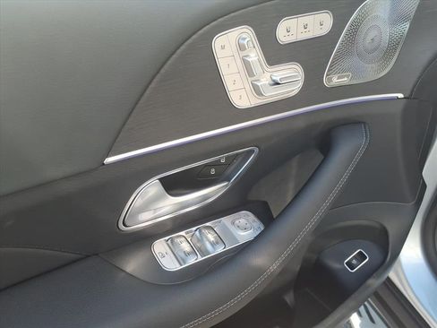 New 2026 Mercedes-Benz GLS 450 4MATIC image 12